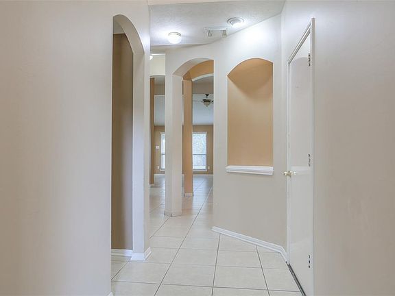 2nd image of 12510 Glenleigh Dr