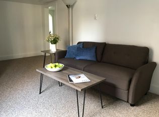 879 Congress St APT 3, Portland, ME 04102