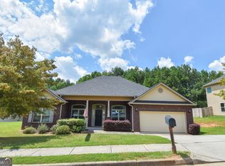 889 Crescent Ln, Griffin, GA 30224