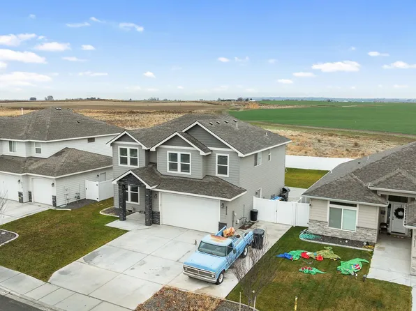 8215 Ashen Dr, Pasco, WA 99301