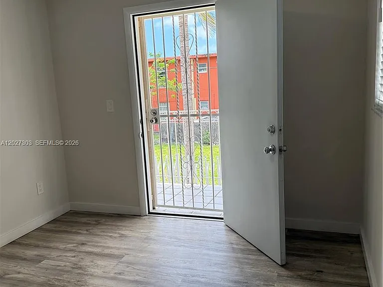 1580 SW 2nd St #4 — Photo 3
