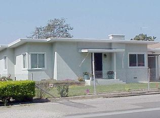 136 N Peck Rd, Santa Paula, CA 93060