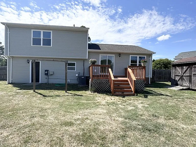 509 Bowling Green Ct — Photo 33