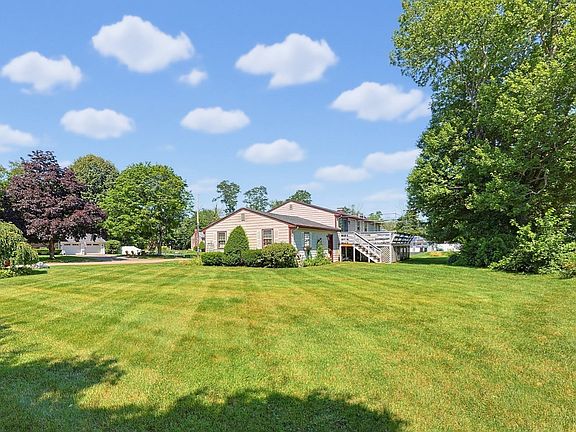 2nd image of 75 Concetta Dr