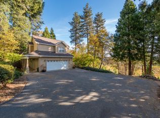 3085 Caldwell Dr, Camino, CA 95709