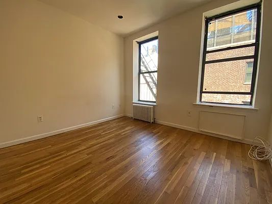 Rented by Compass | media 7