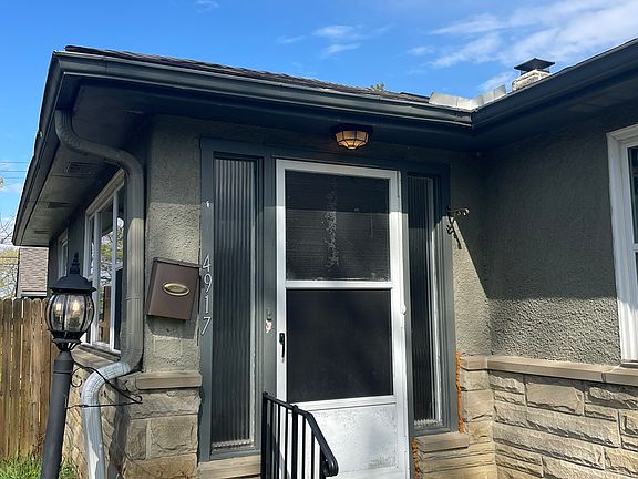 2nd image of 4917 Fuller Dr