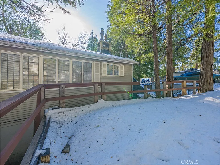 233 Corona Cir — Photo 5