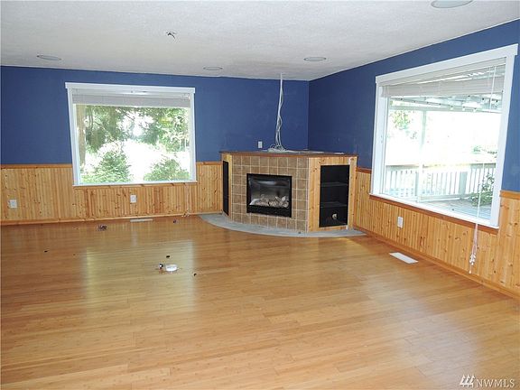 3rd image of 19205 68th St E