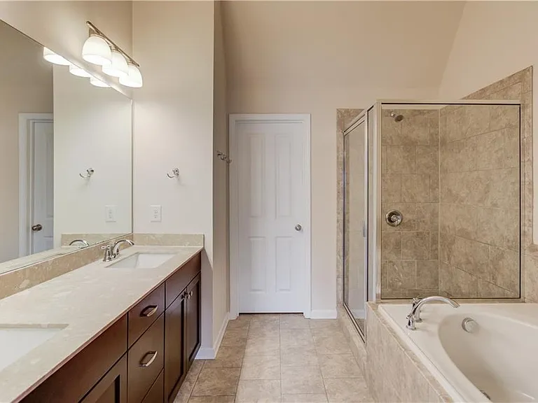 4258 Tacoma Trce — Photo 23