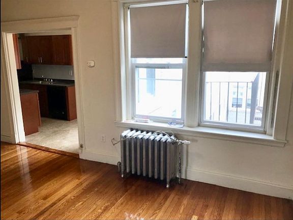 3rd image of 1171 Boylston St #35P