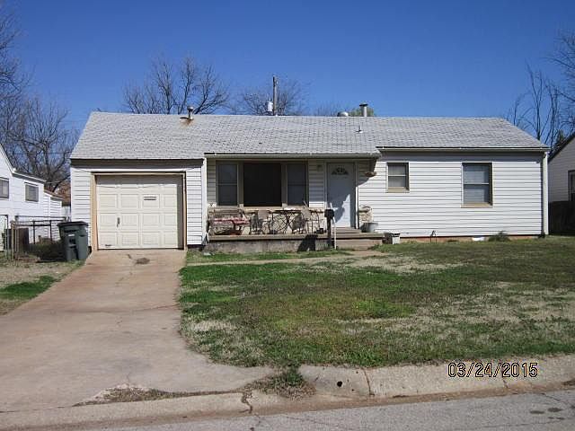 1st image of 4005 SE 23rd St