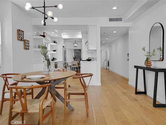 4th image of 1871 Greenfield Ave APT 102