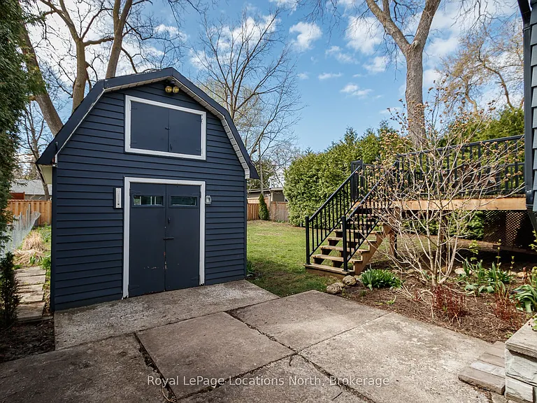 258 4th St W — Photo 21
