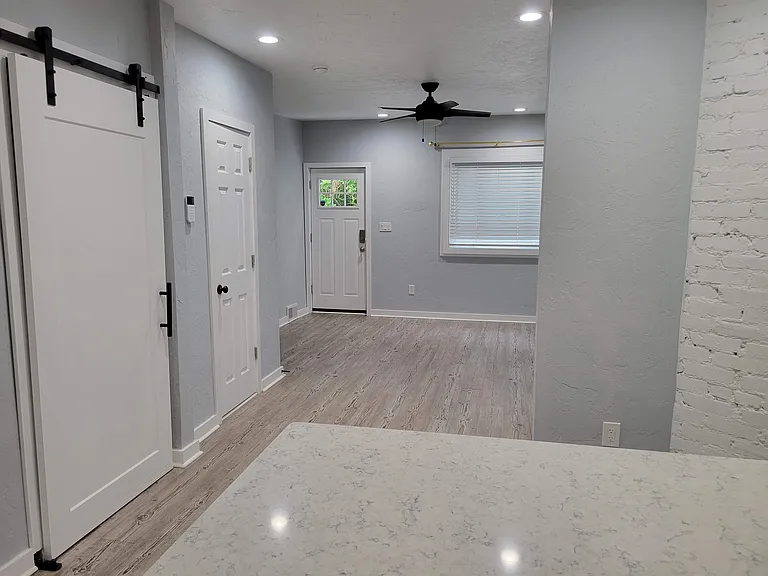 110 Handler St #1.0 — Photo 9