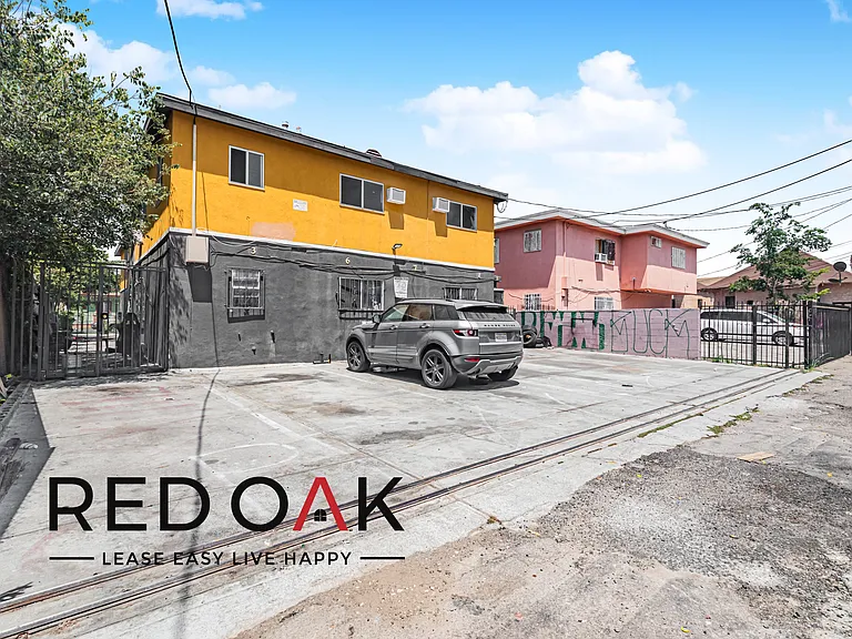836 E 24th St #8 — Photo 19