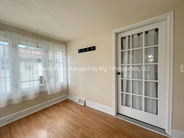 401 Pennsylvania Ave — Photo 2