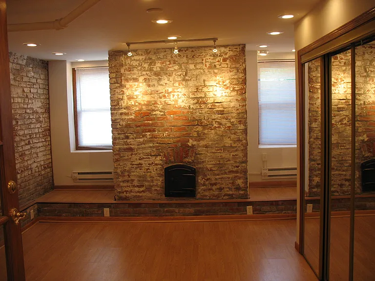 1849 C St #1 — Photo 14