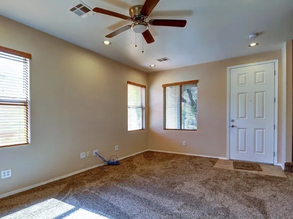 7452 Clarita Cavern St, Las Vegas, NV 89139