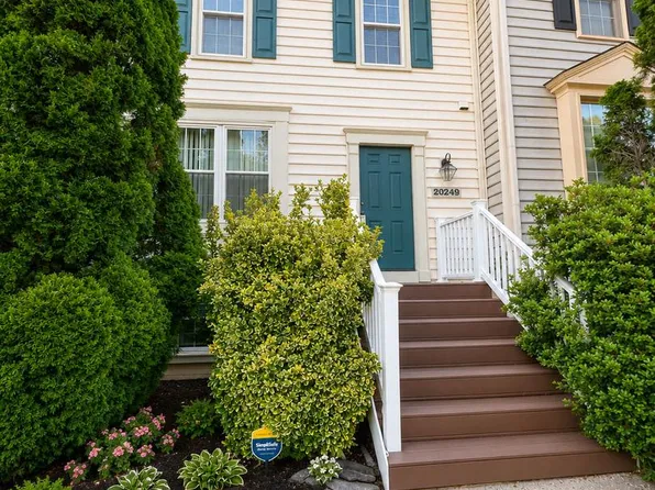 20249 Red Buckeye Ct, Germantown, MD 20876