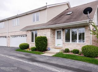 7909 W Tameling Ct, Palos Hills, IL 60465