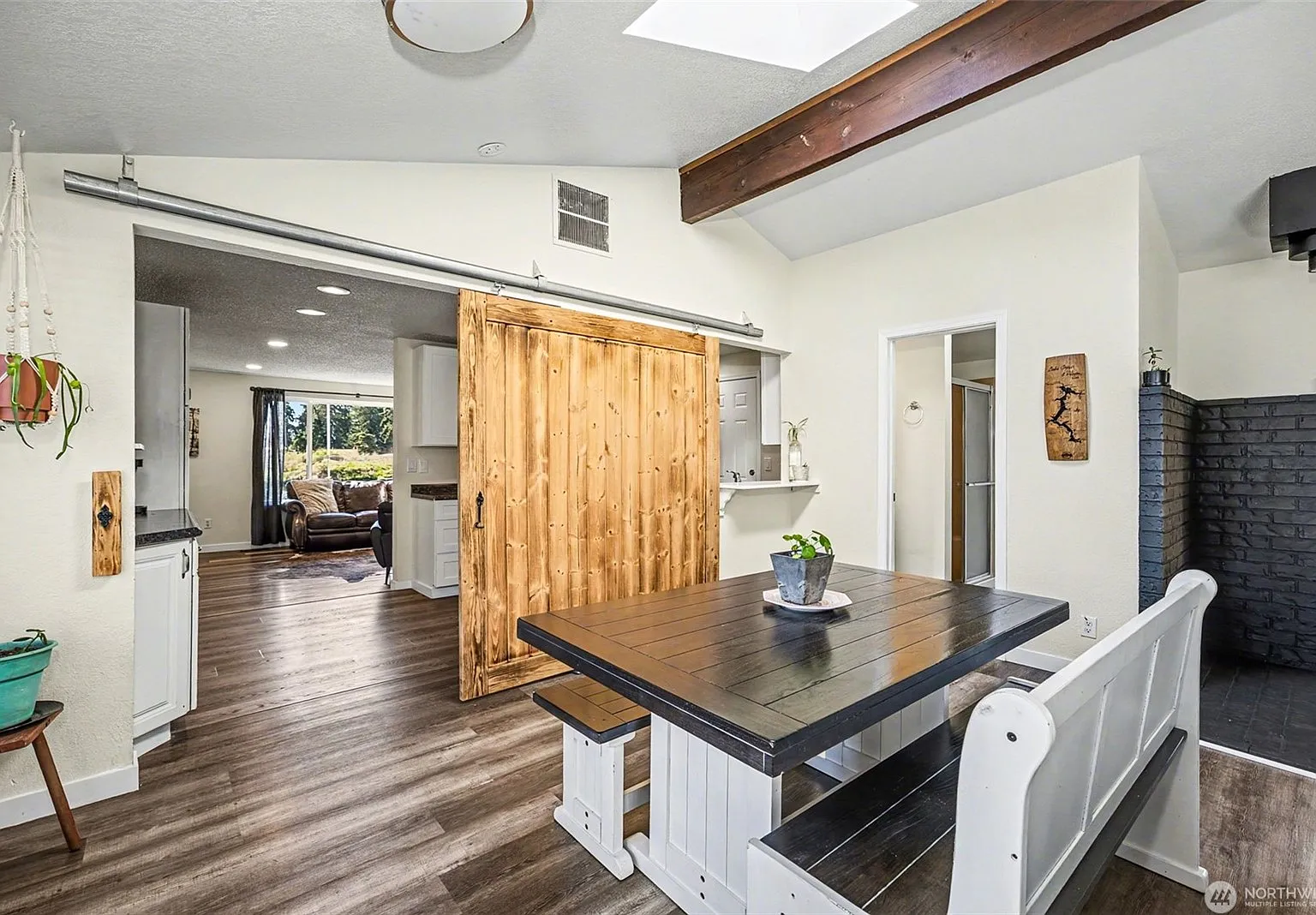 3 bed, 1486 sqft, $2,800 — Photo 4