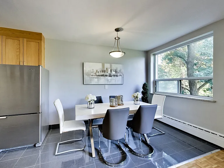42 Glen Elm Ave #206 — Photo 121