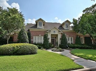 11 Villa Bend Dr, Houston, TX 77069