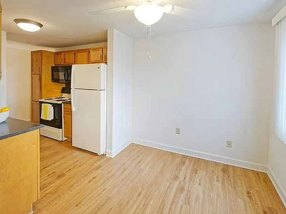 5th image of 1790 Crittenden Rd APT 5