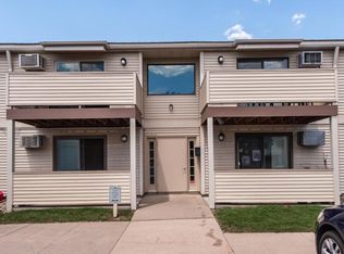 2114 Valleyhigh Dr NW #B201, Rochester, MN 55901