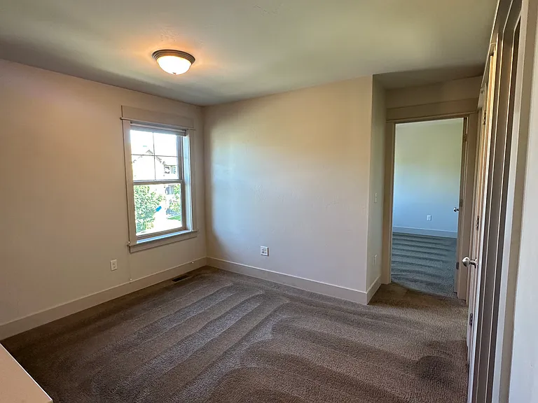 4435 Bembrick St — Photo 32