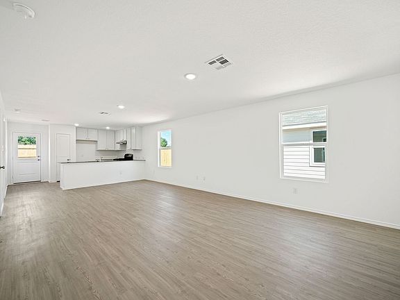 4th image of 3624 Axis Hill St