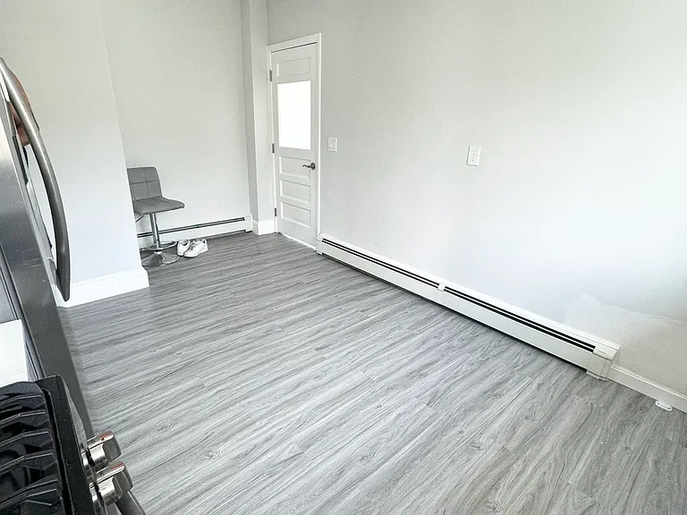 16 Eliot St #2 — Photo 2