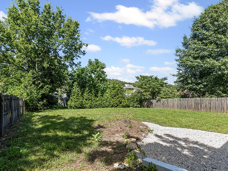 1816 Atherton Ct — Photo 36