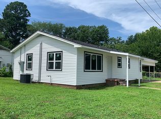 201 W 10th St, Mount Pleasant, TX 75455
