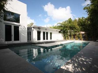 6071 N Bay Rd, Miami, FL 33140