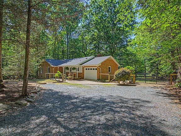 2nd image of 360 Roberson Creek Rd