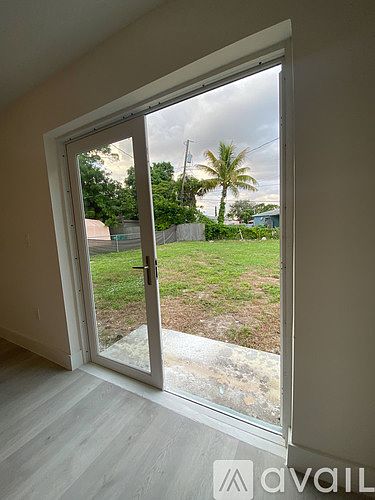 1st image of 525 NW 106th St #525