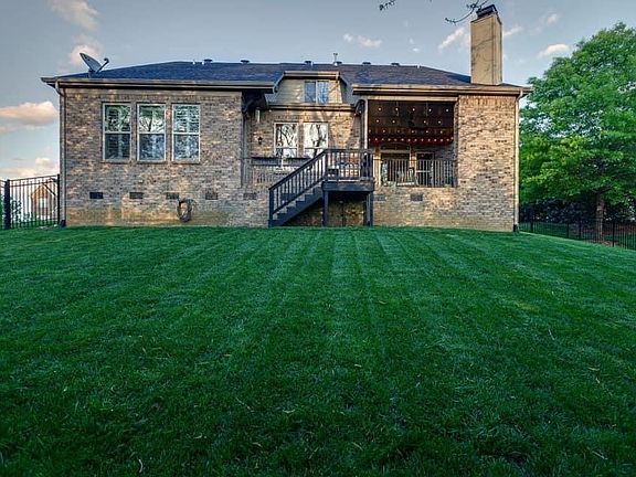 5th image of 310 Terri Park Way
