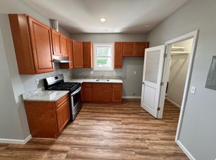 327 N 13th St #4, Newark, NJ 07107