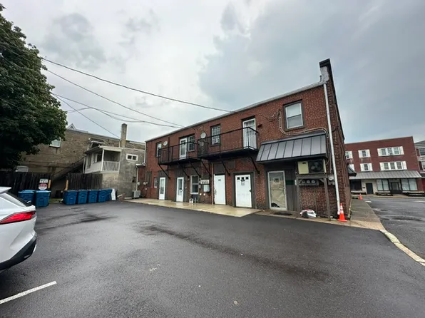 104 N Main St, Sellersville, PA 18960
