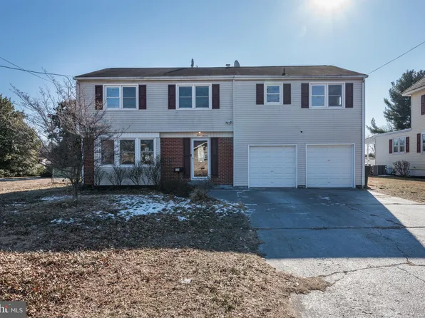 820 Olive St, Roebling, NJ 08554