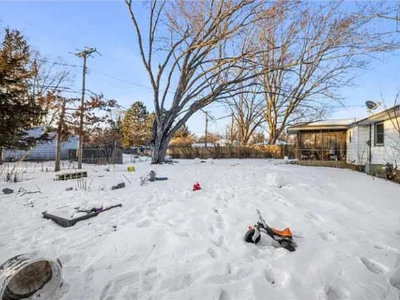 4th image of 7701 Newton Ave N
