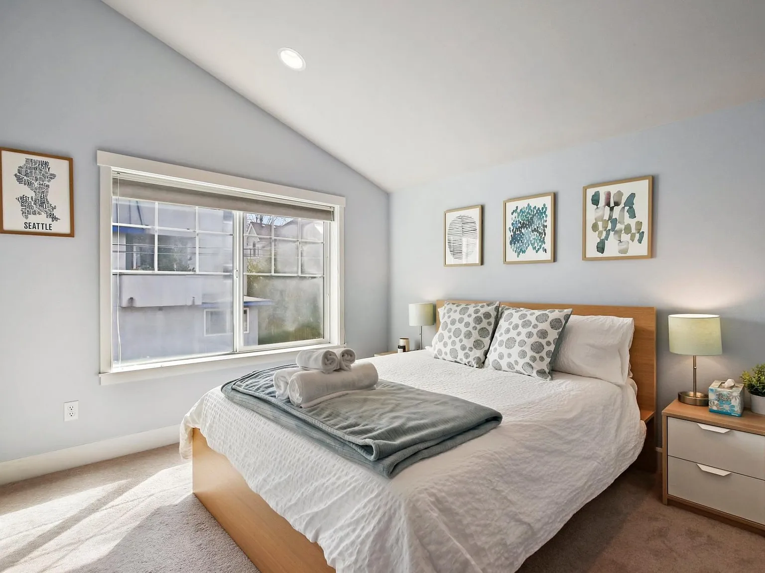 1507 E Union St — Photo 1
