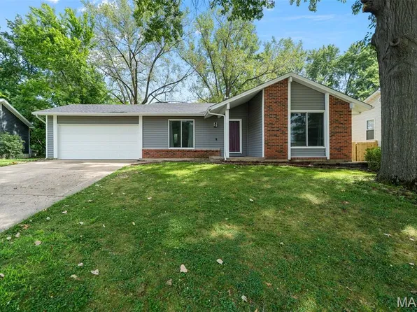734 Millwood Dr, Saint Peters, MO 63376