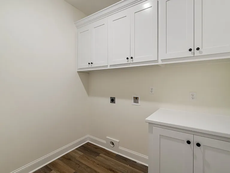 900 State Highway 44 — Photo 1