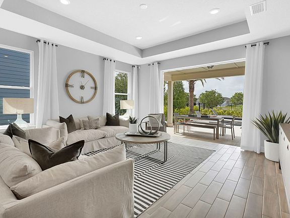 Mainstay Gathering Room Outdoor Living Space