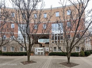 1889 Maple Ave UNIT W6, Evanston, IL 60201