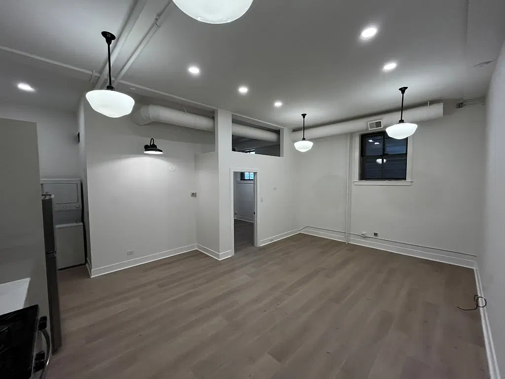 1 bed, $2,300 — Photo 3