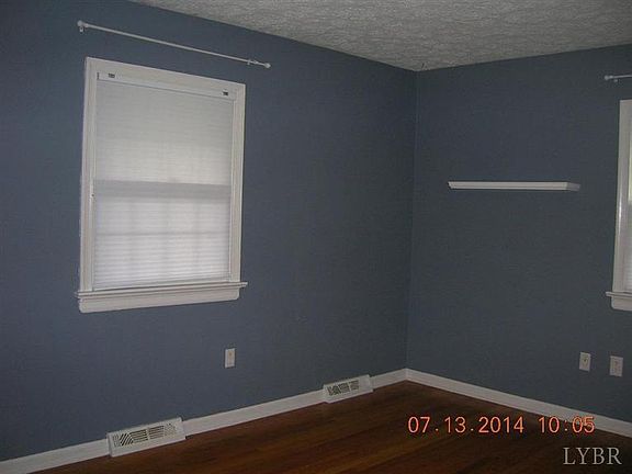 5th image of 2721 Farmington Pl